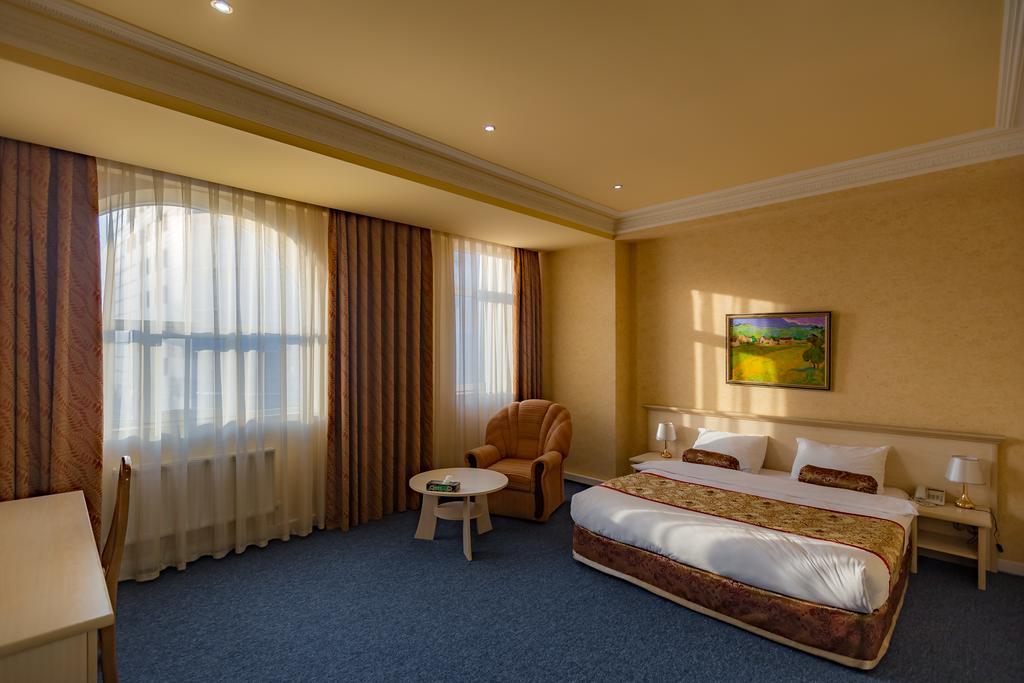 Caspian Palace Hotel Baku Extérieur photo